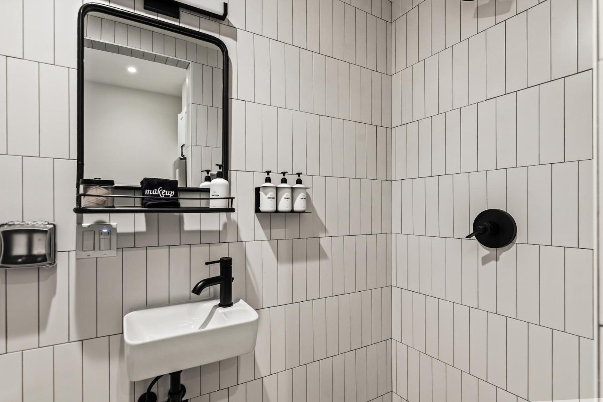 ホテル Kasa The Addison サンフランシスコ 部屋 写真